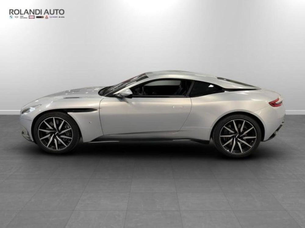 Aston Martin DB11 usata a Alessandria (6)