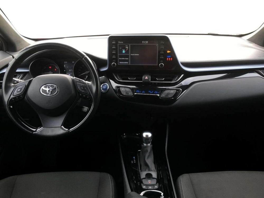 Toyota Toyota C-HR usata a Lecco (9)