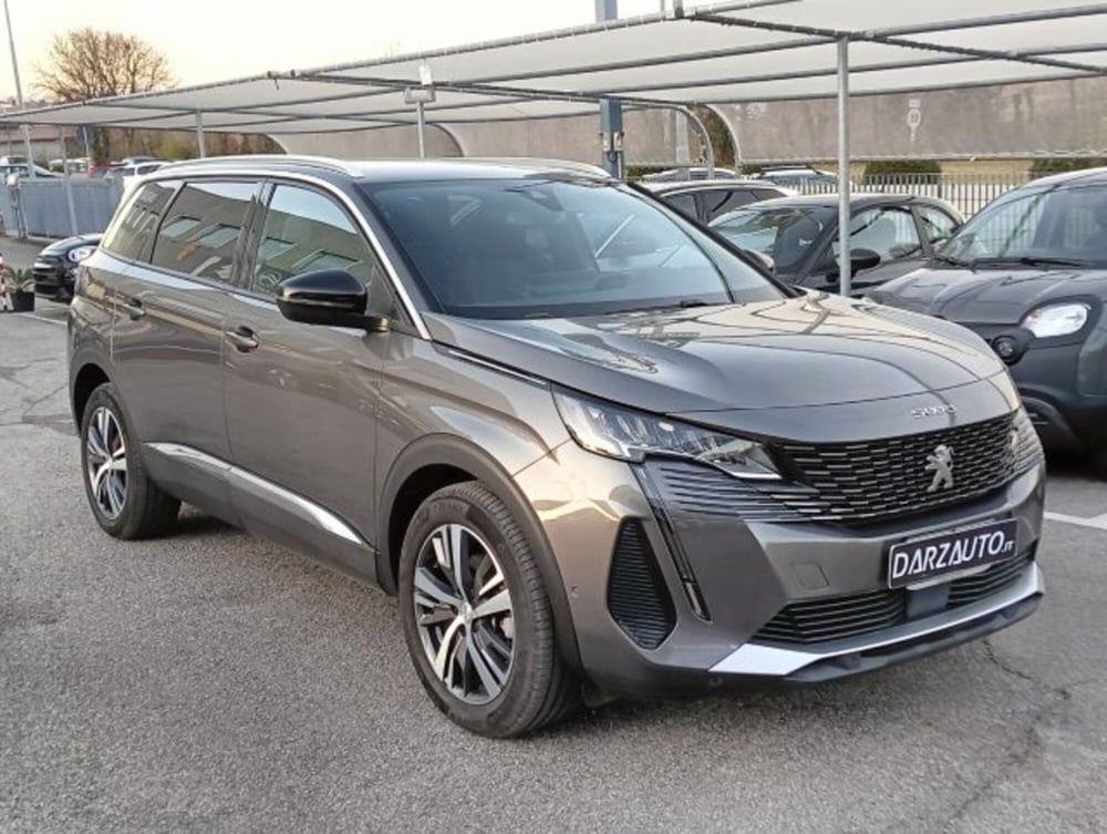 Peugeot 5008 nuova a Brescia (3)