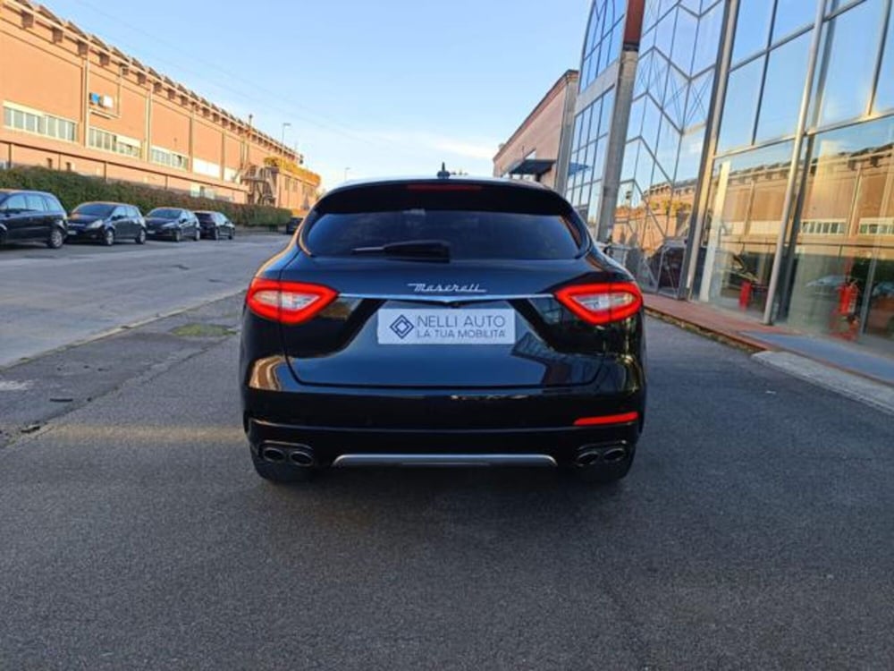 Maserati Levante usata a Pisa (6)