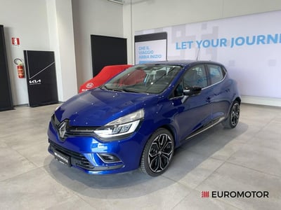 Renault Clio dCi 8V 90 CV EDC 5 porte Moschino Zen del 2019 usata a Modugno