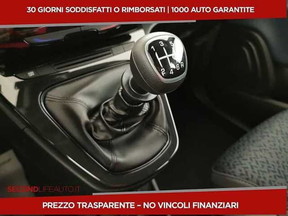 Lancia Ypsilon nuova a Chieti (12)