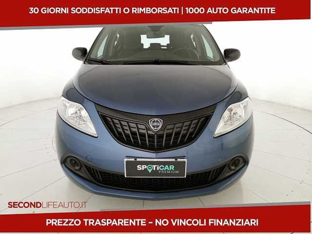 Lancia Ypsilon nuova a Chieti (19)