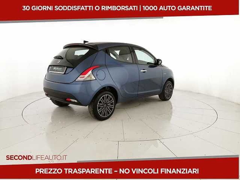 Lancia Ypsilon nuova a Chieti (3)