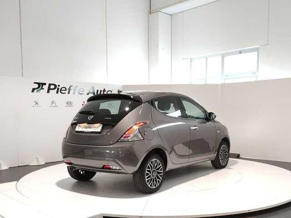 Lancia Ypsilon usata a Teramo (4)