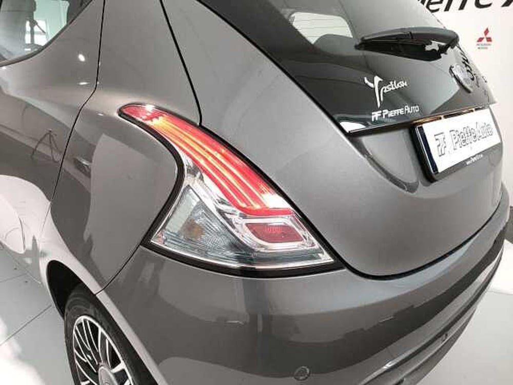 Lancia Ypsilon usata a Teramo (8)