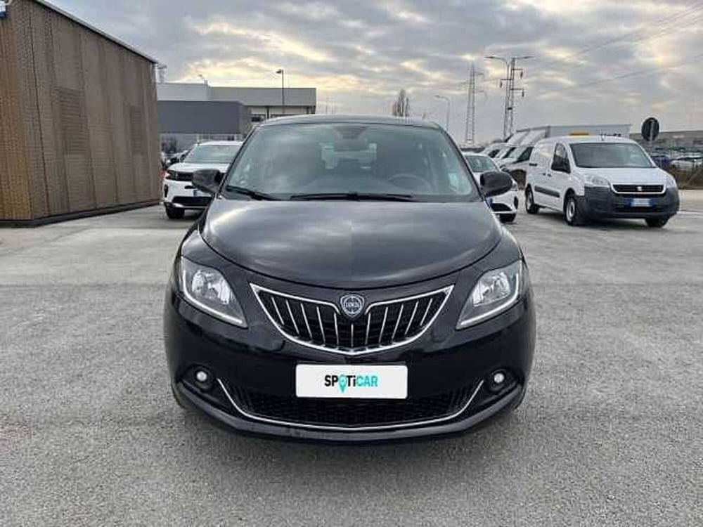 Lancia Ypsilon usata a Ravenna (2)