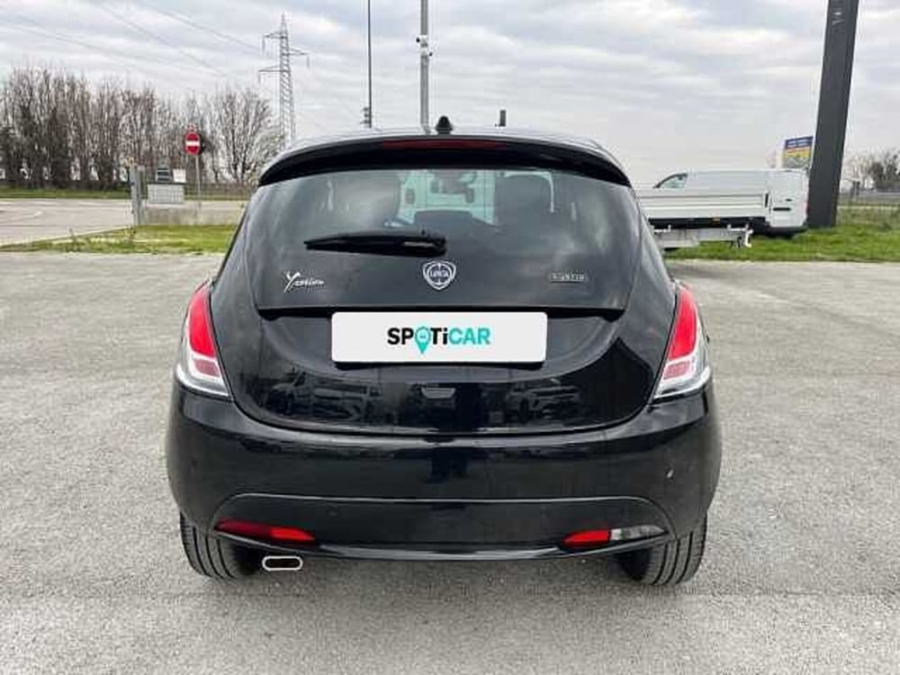 Lancia Ypsilon usata a Ravenna (5)