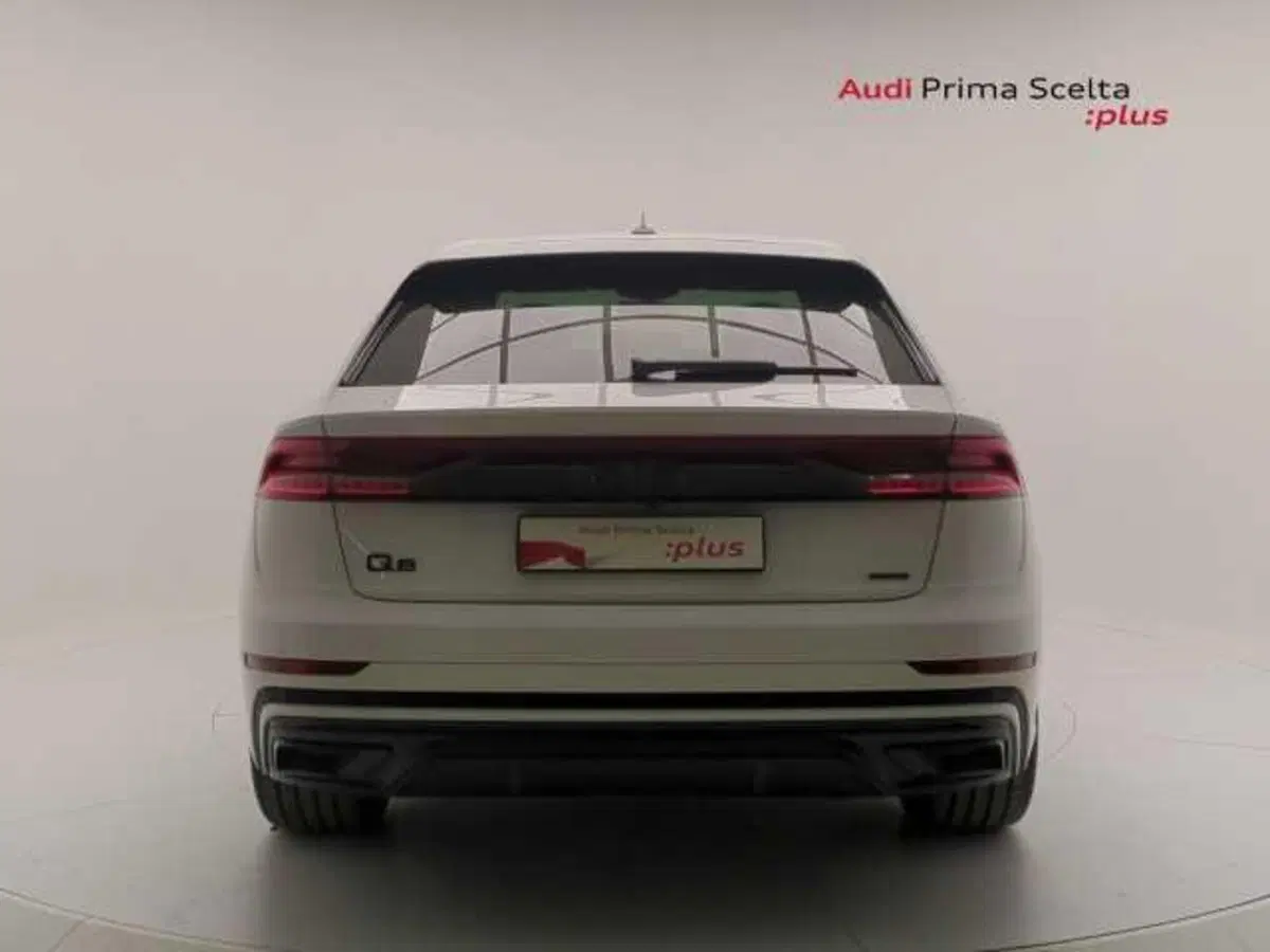 Audi Q8 usata a Avellino (6)