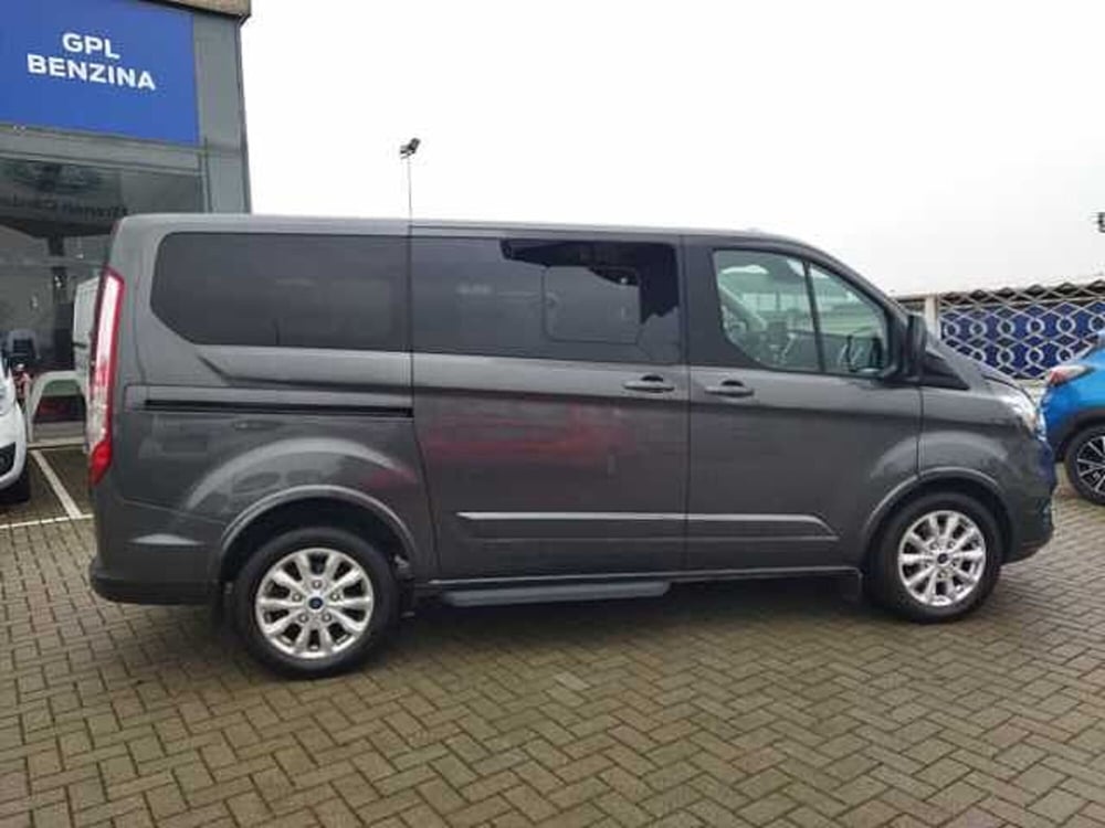 Ford Tourneo Custom usata a Torino (9)