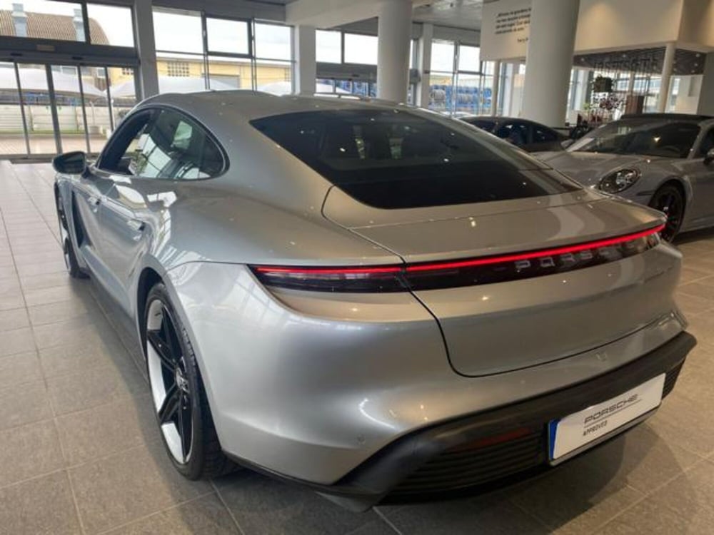 Porsche Taycan usata a Livorno (5)