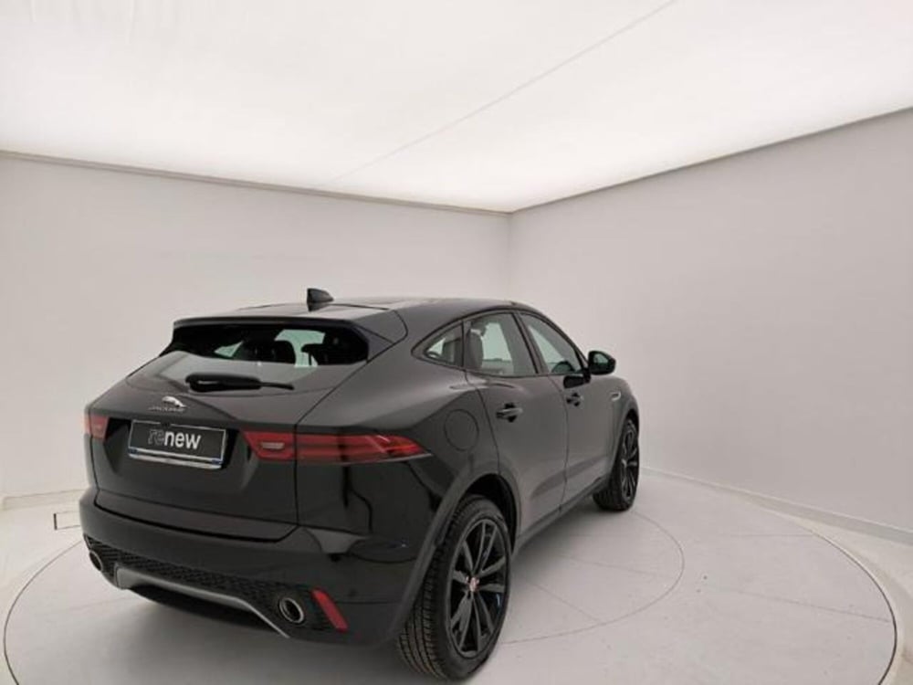 Jaguar E-Pace usata a Pavia (5)