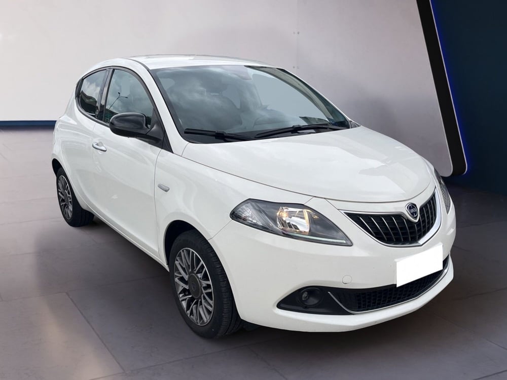 Lancia Ypsilon usata a Torino (3)