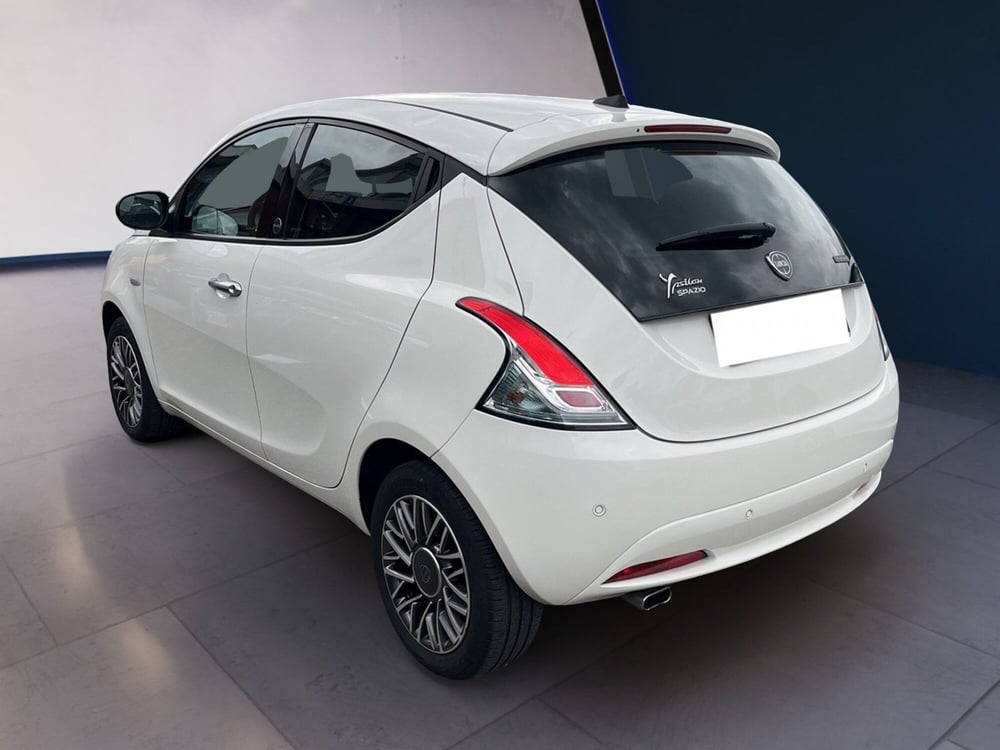 Lancia Ypsilon usata a Torino (5)