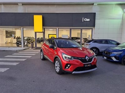 Renault Captur Plug-in Hybrid E-Tech 160 CV Intens  del 2020 usata a Livorno