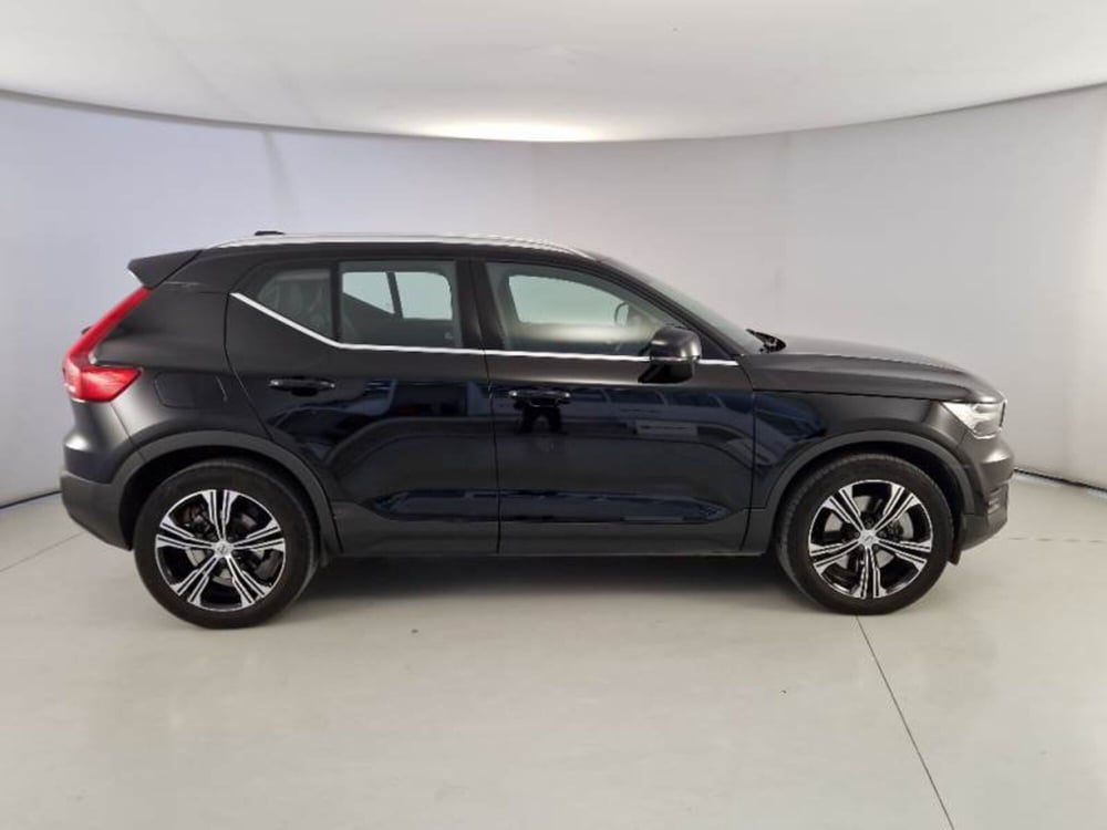 Volvo XC40 usata a Bari (6)