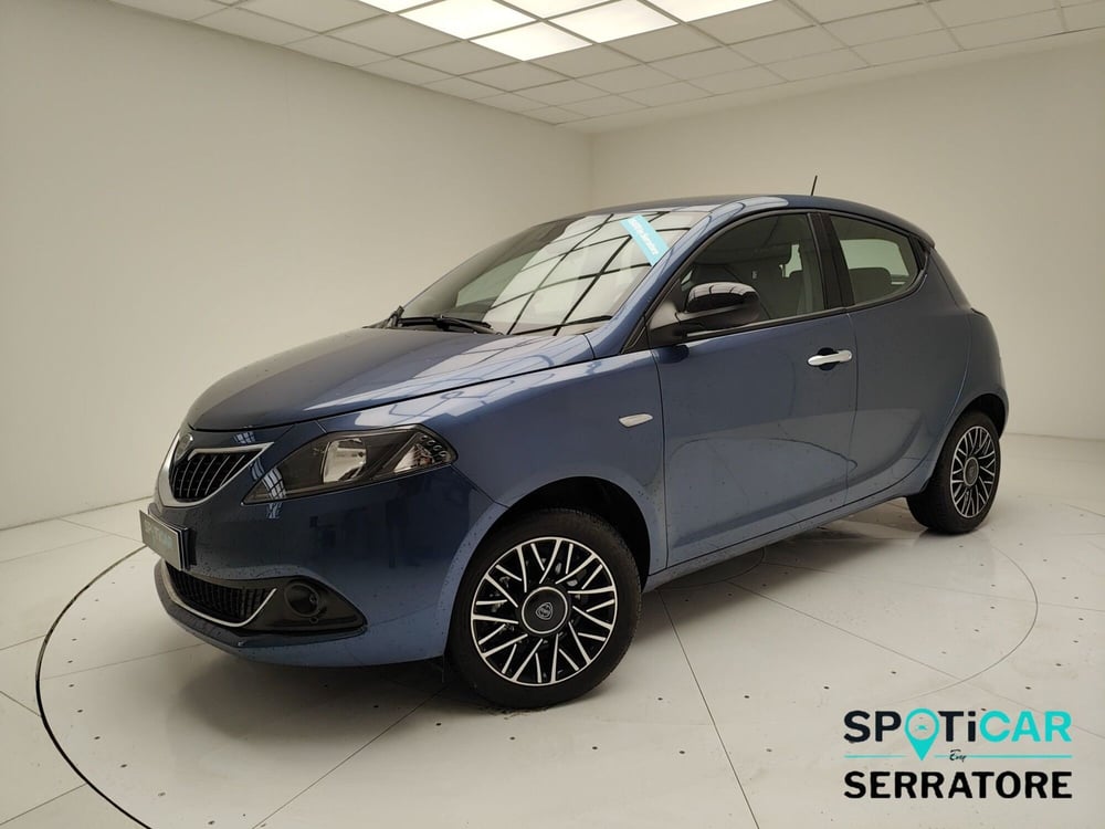 Lancia Ypsilon usata a Como