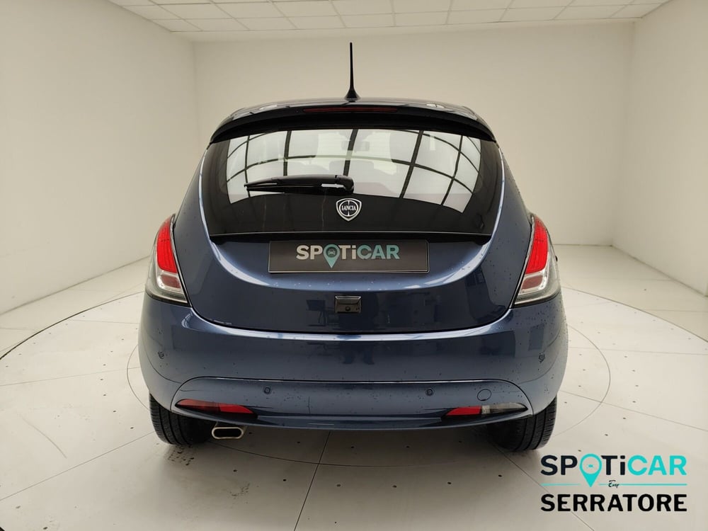 Lancia Ypsilon usata a Como (6)