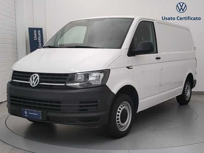 Volkswagen Veicoli Commerciali Transporter Furgone 2.0 TDI 102CV PL Furgone Business Eu6  del 2019 usata a Busto Arsizio