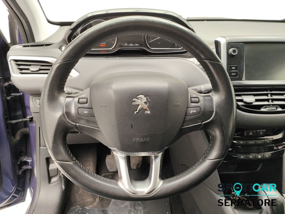 Peugeot 208 usata a Como (9)