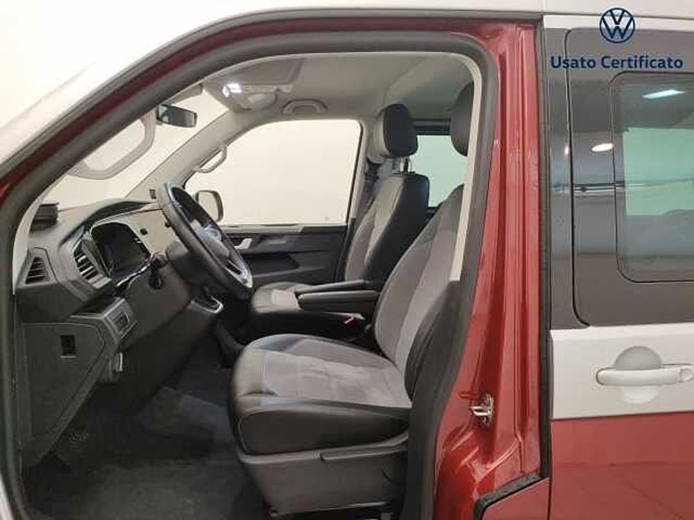 Volkswagen Multivan usata a Varese (9)