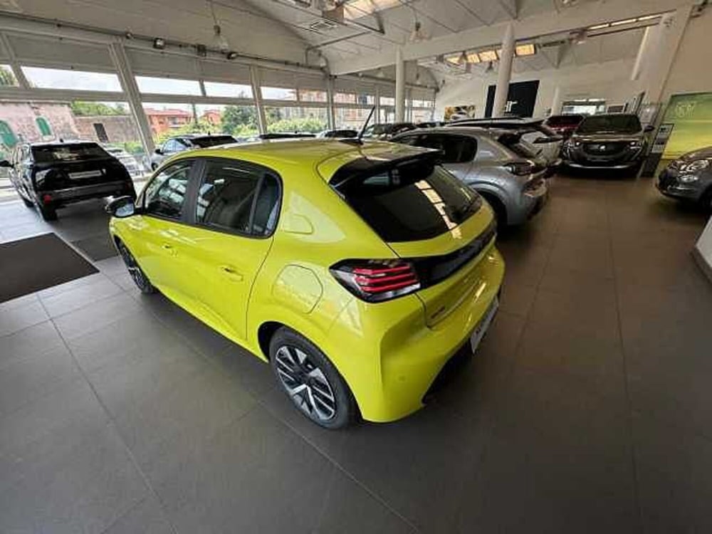 Peugeot 208 nuova a Brescia (4)