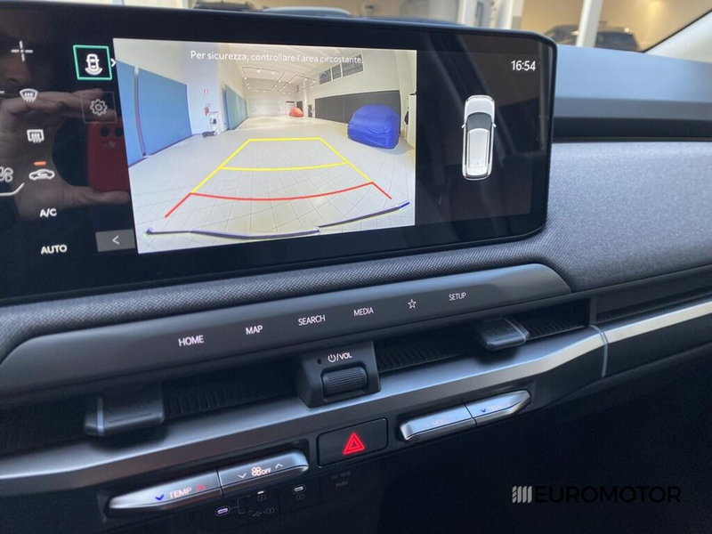 Kia EV3 usata a Bari (12)