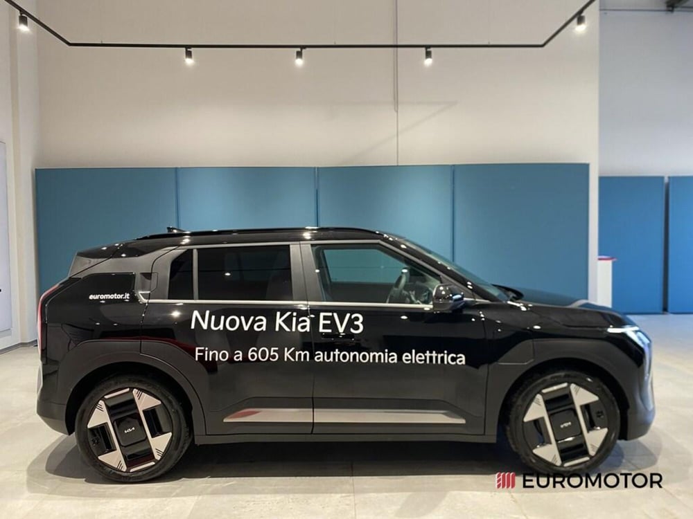 Kia EV3 usata a Bari (5)