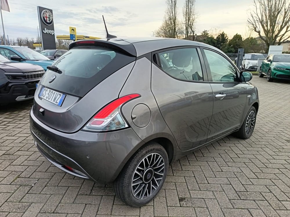 Lancia Ypsilon usata a Alessandria (5)