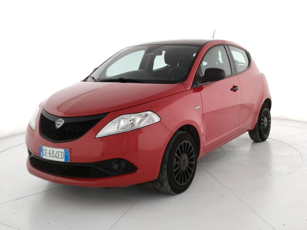 Lancia Ypsilon usata a Roma