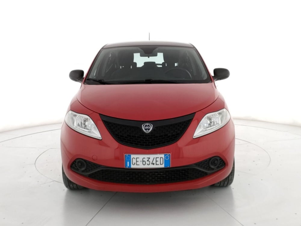 Lancia Ypsilon usata a Roma (5)