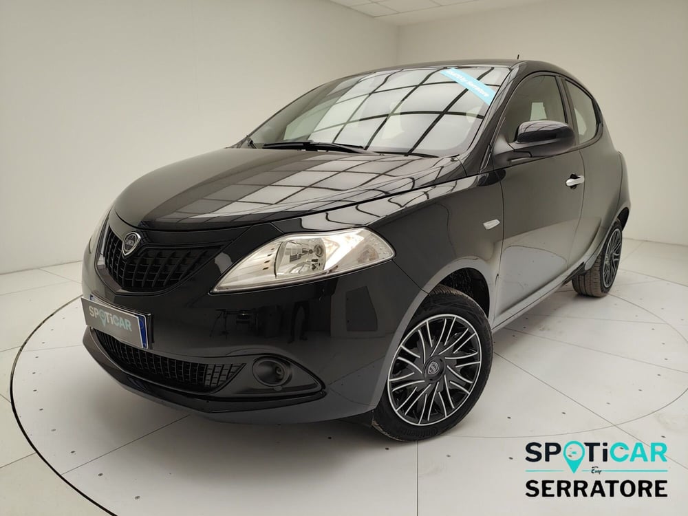 Lancia Ypsilon usata a Como