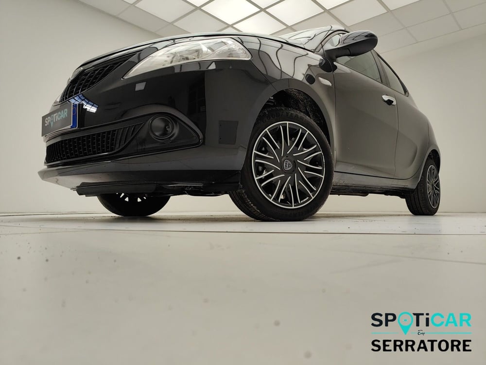 Lancia Ypsilon usata a Como (3)