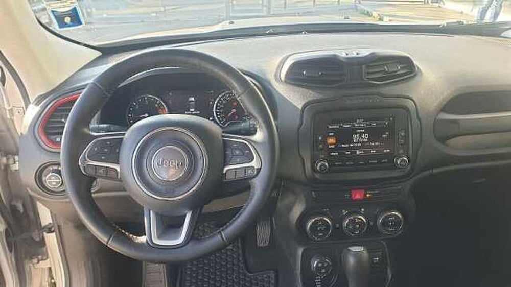 Jeep Renegade usata a Ancona (9)