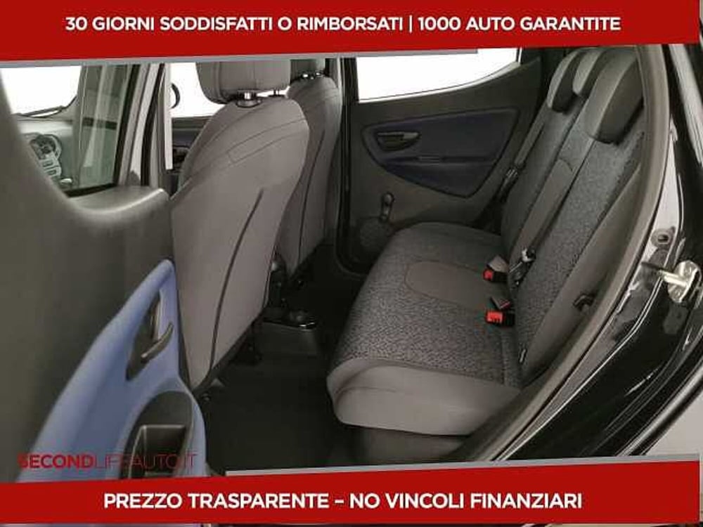 Lancia Ypsilon nuova a Chieti (7)