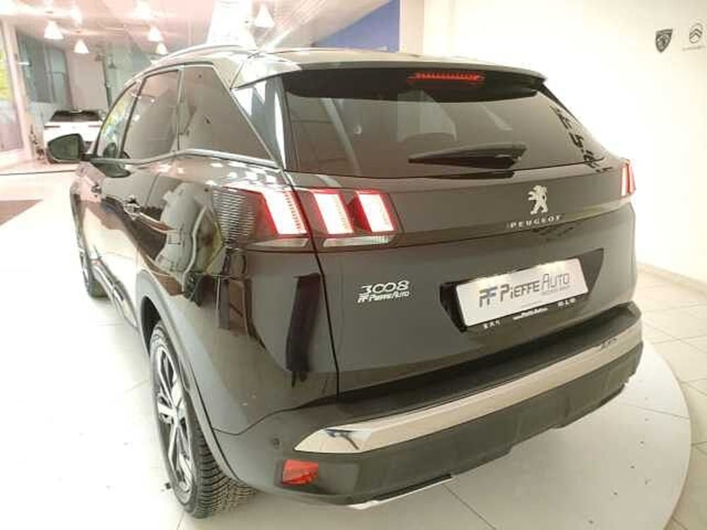 Peugeot 3008 usata a Teramo (9)