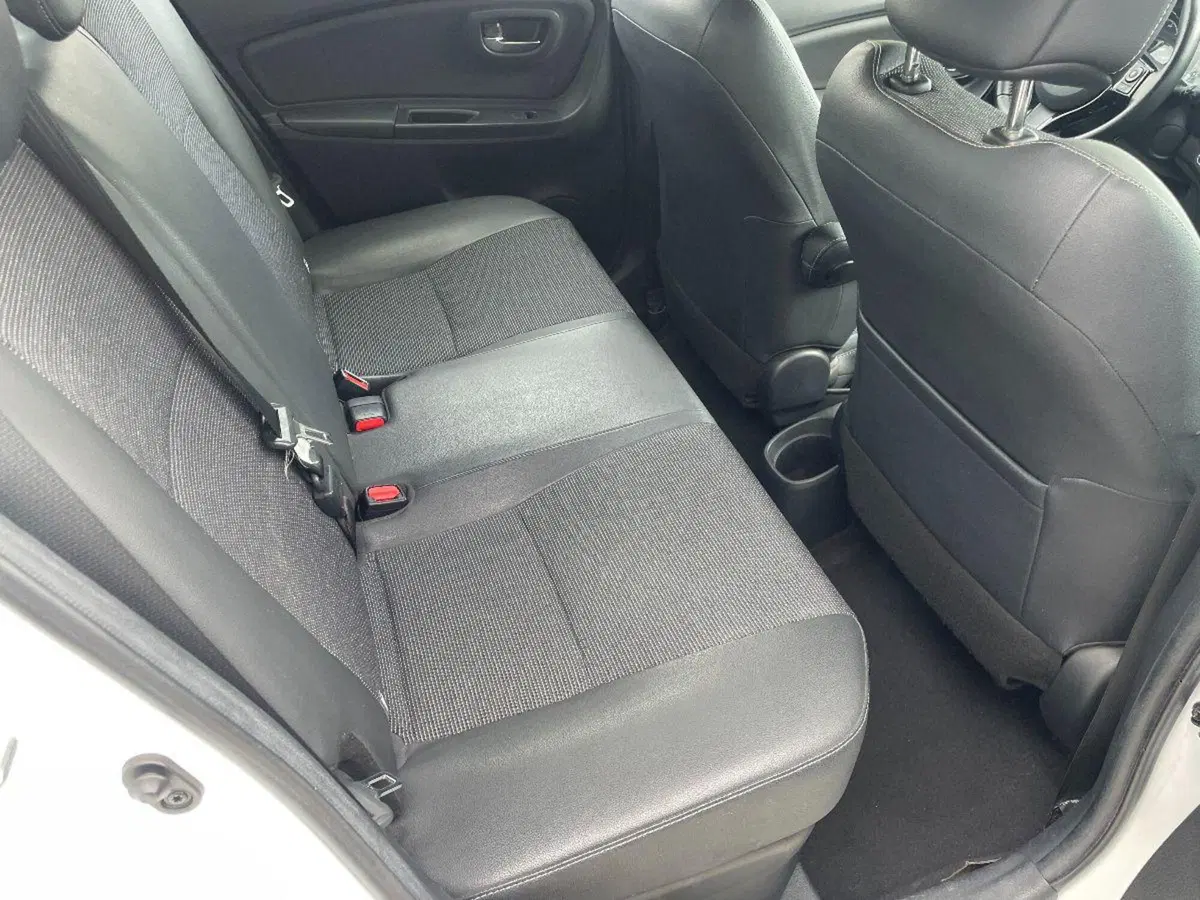Toyota Yaris usata a Lecce (19)