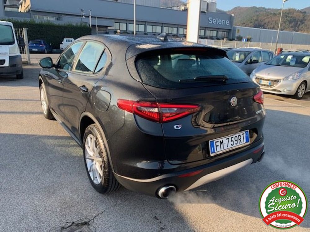 Alfa Romeo Stelvio usata a Lucca (4)