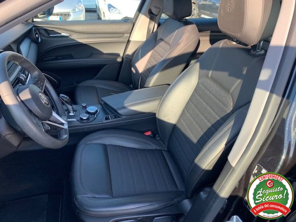 Alfa Romeo Stelvio usata a Lucca (8)