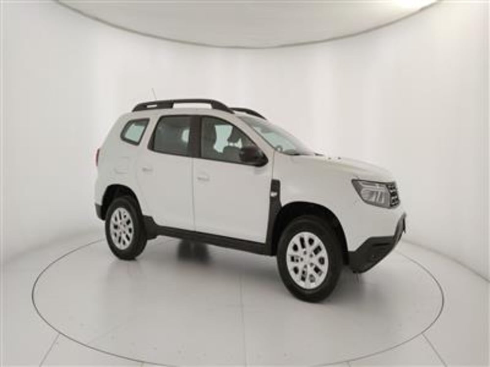 Dacia Duster usata a Bari (10)