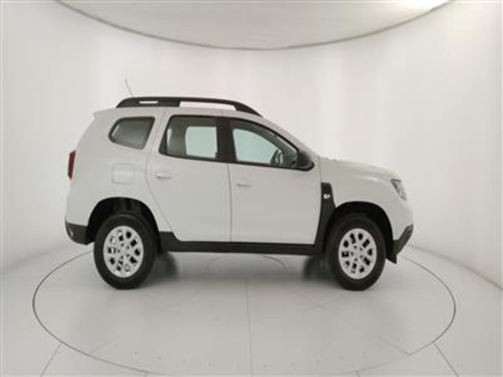 Dacia Duster usata a Bari (9)