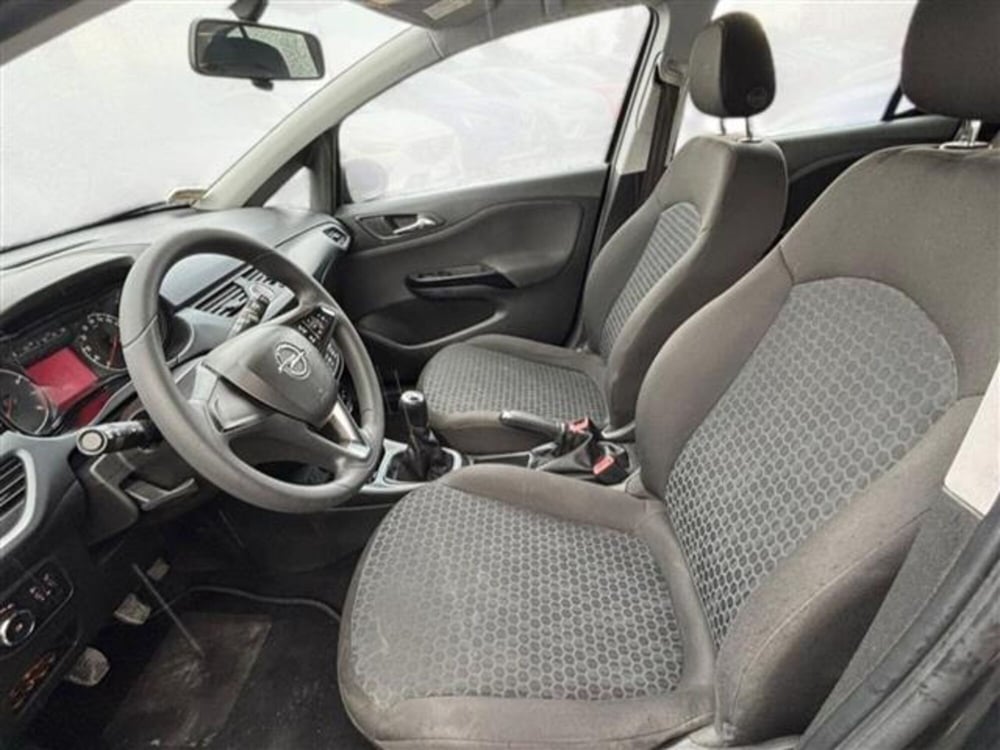 Opel Corsa usata a Livorno (9)