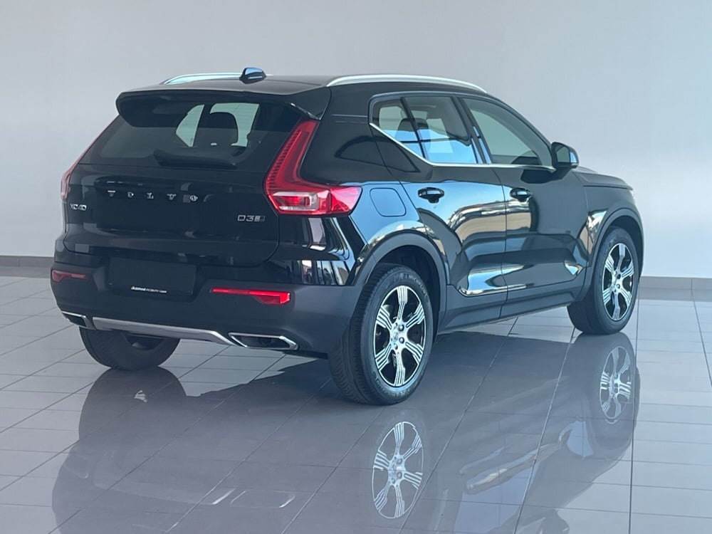 Volvo XC40 usata a Lecce (7)