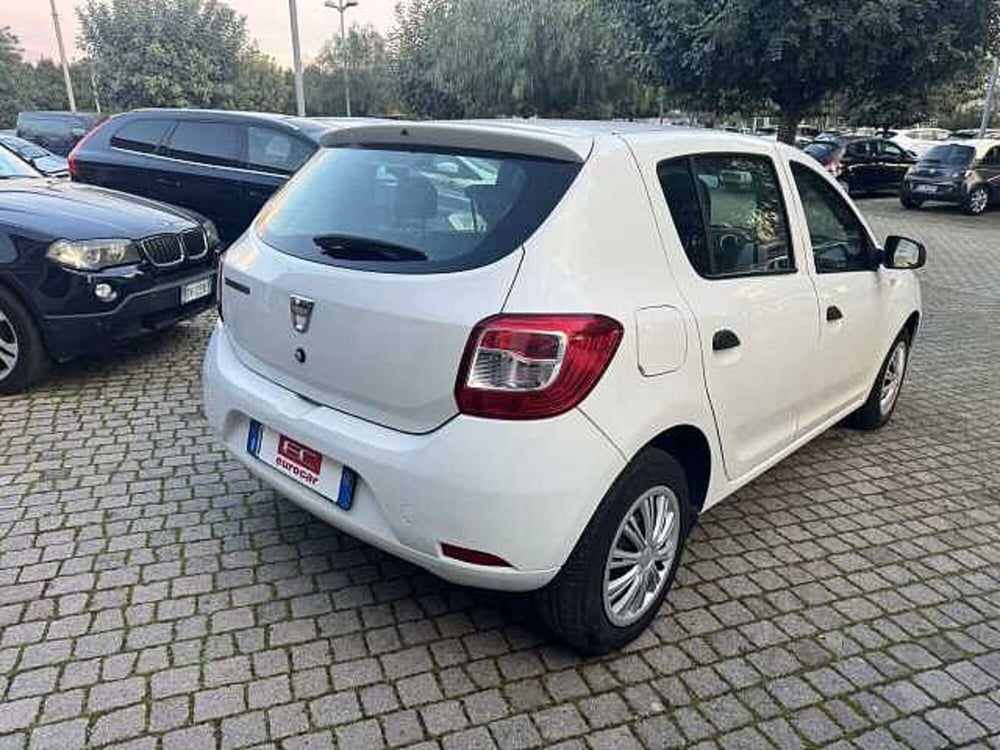 Dacia Sandero usata a Napoli (4)