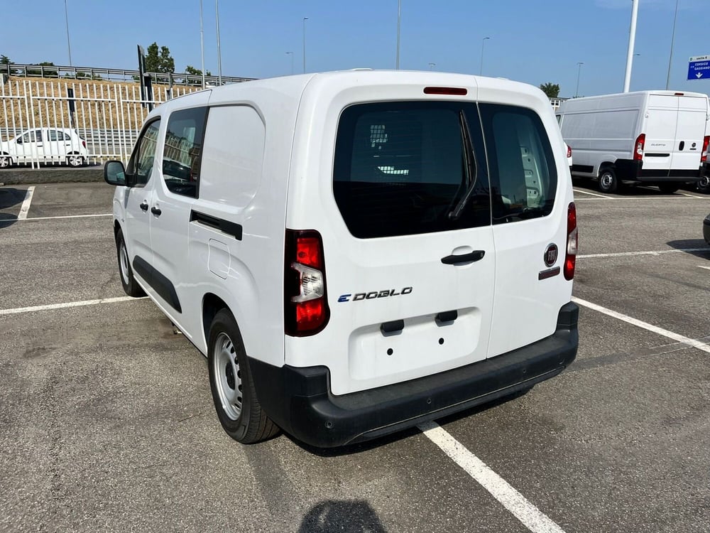 Fiat e-Doblò Furgone nuova a Milano (6)