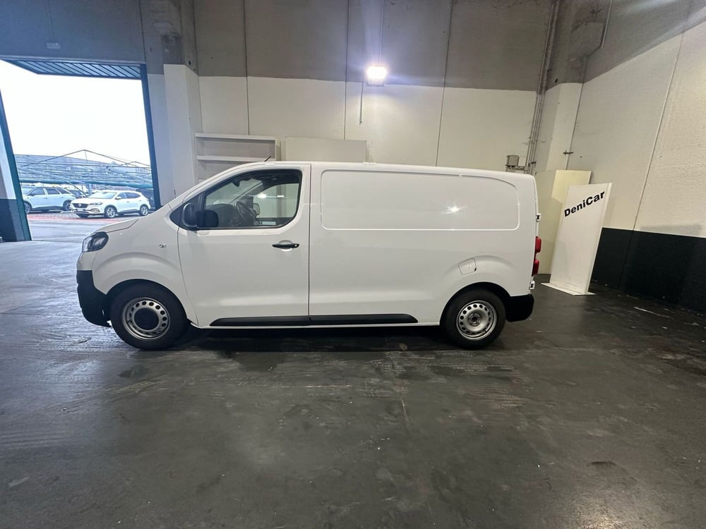 Opel Vivaro Furgone usata a Milano (4)