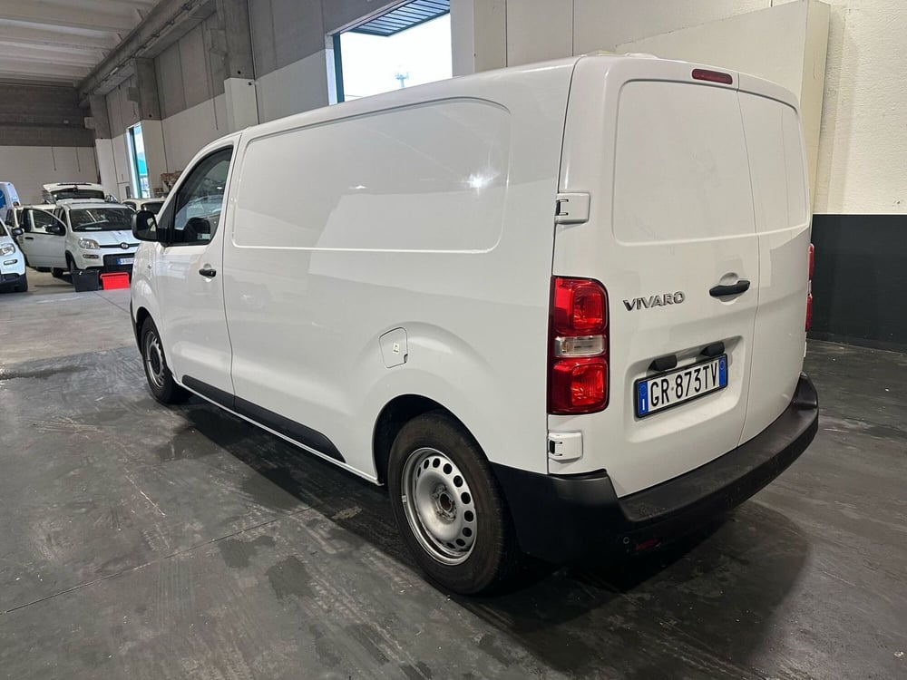 Opel Vivaro Furgone usata a Milano (5)