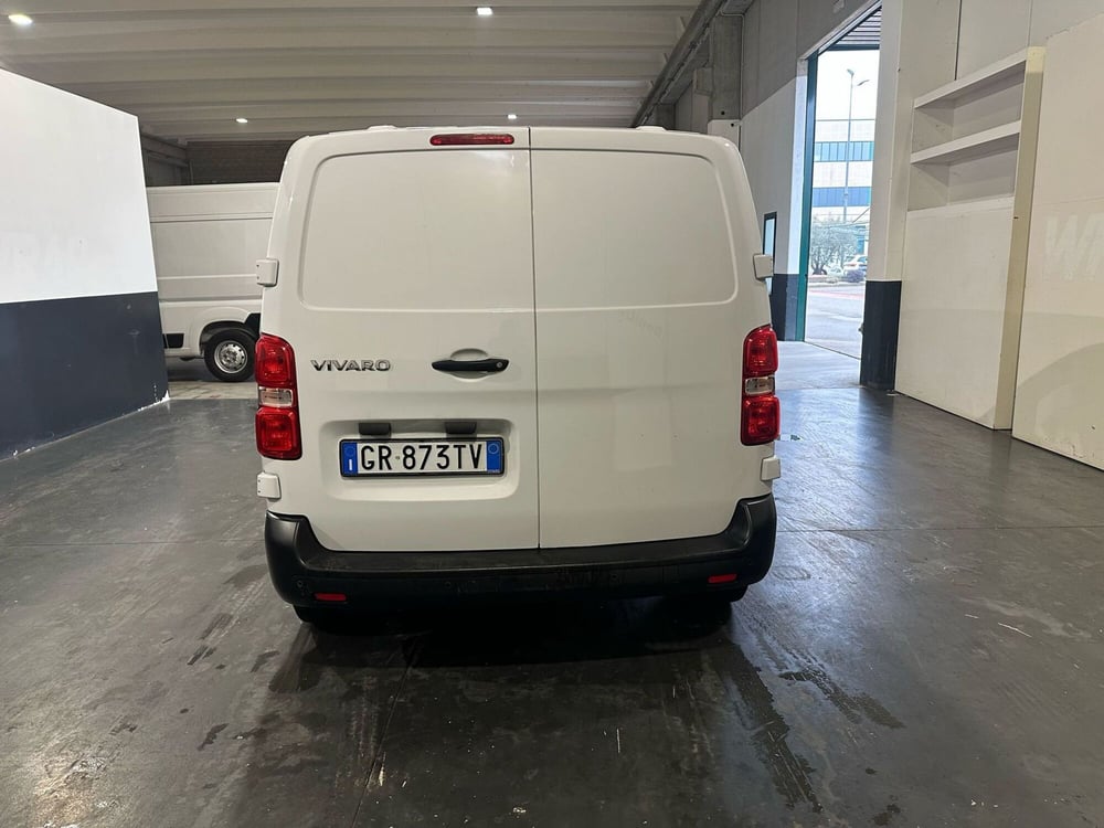 Opel Vivaro Furgone usata a Milano (7)