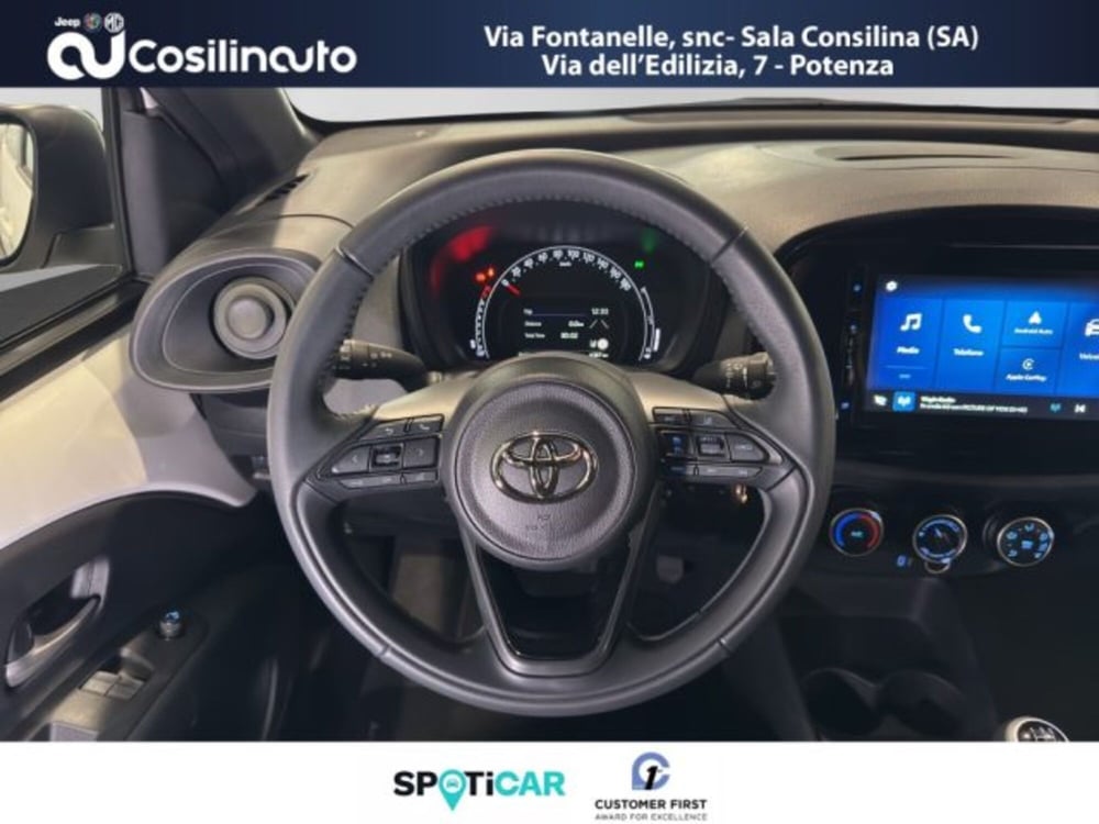 Toyota Aygo X usata a Salerno (12)