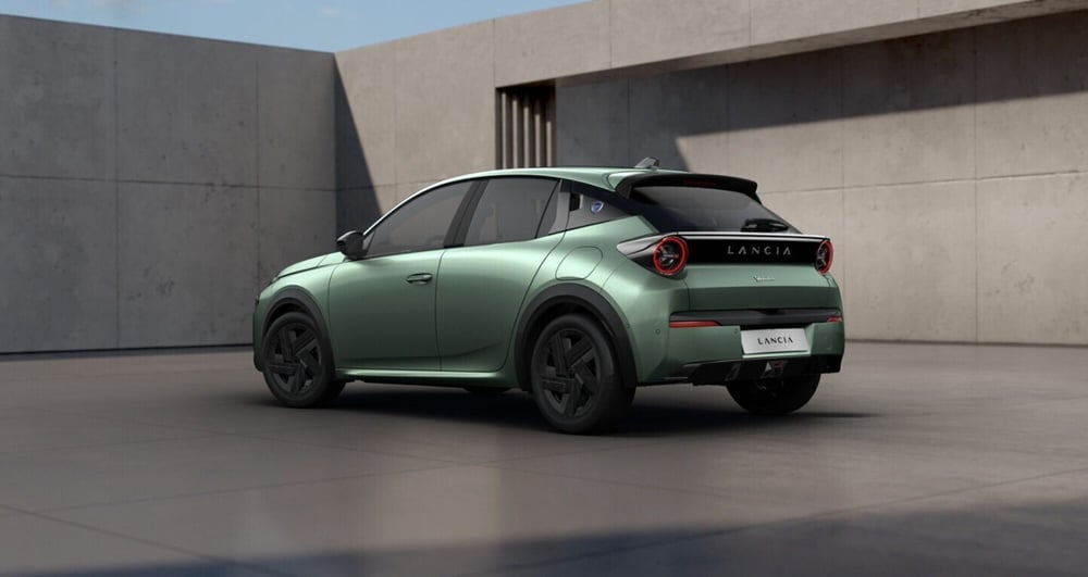 Lancia Ypsilon nuova a Bari (5)